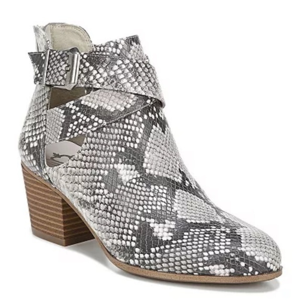 Fergalicious By Fergie Kelsey Natural Snake Cutout Ankle Booties Size 7
